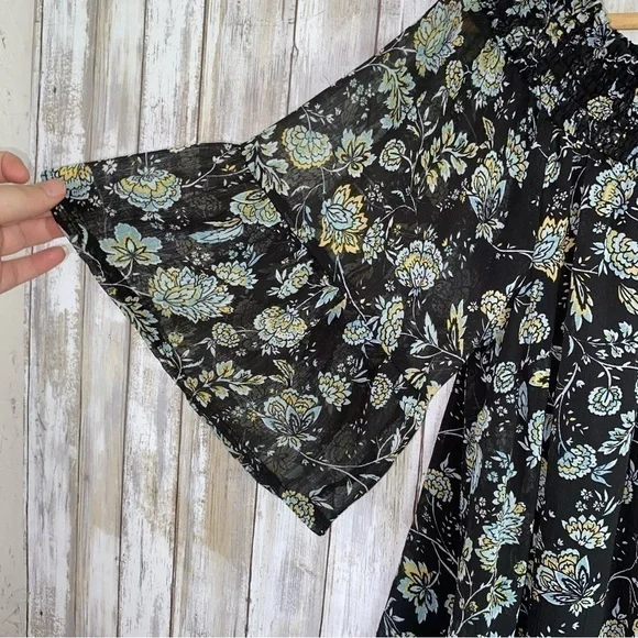 Torrid Off Shoulder Floral Chiffon Blouse 0X Black Blue Boho Peasant Top Plus - Picture 4 of 7